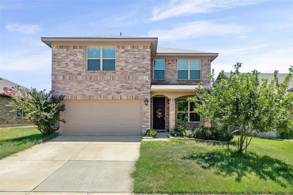 2917 Whitetail Chase Drive, Fort Worth, TX 76108