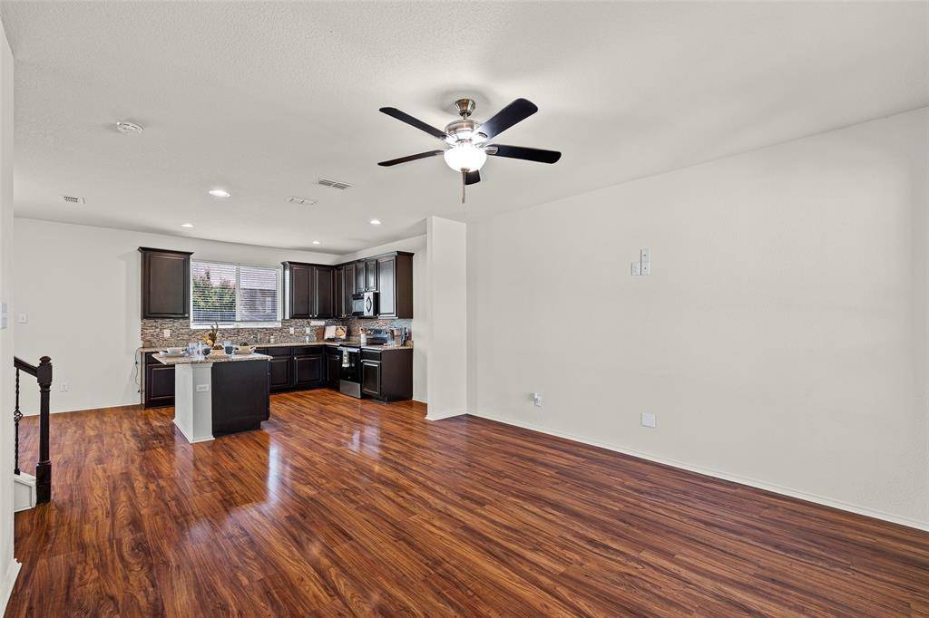 2917 Whitetail Chase Drive, Fort Worth, TX 76108