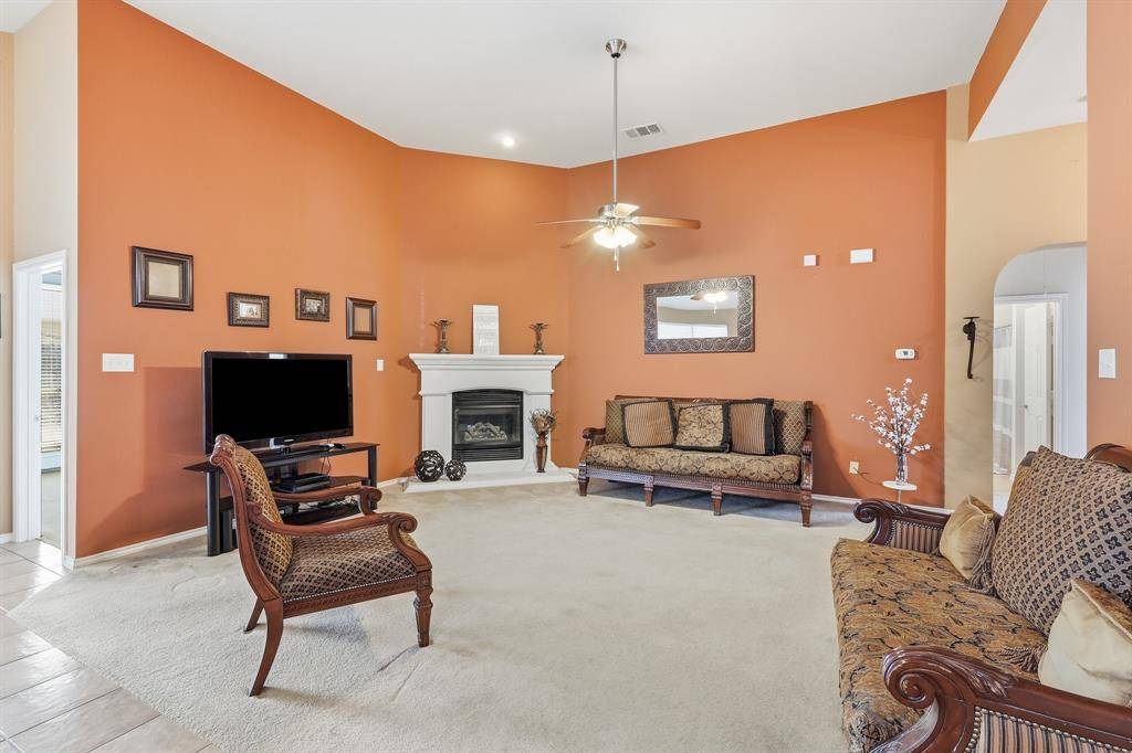 10120 Bull Run, Fort Worth, TX 76177