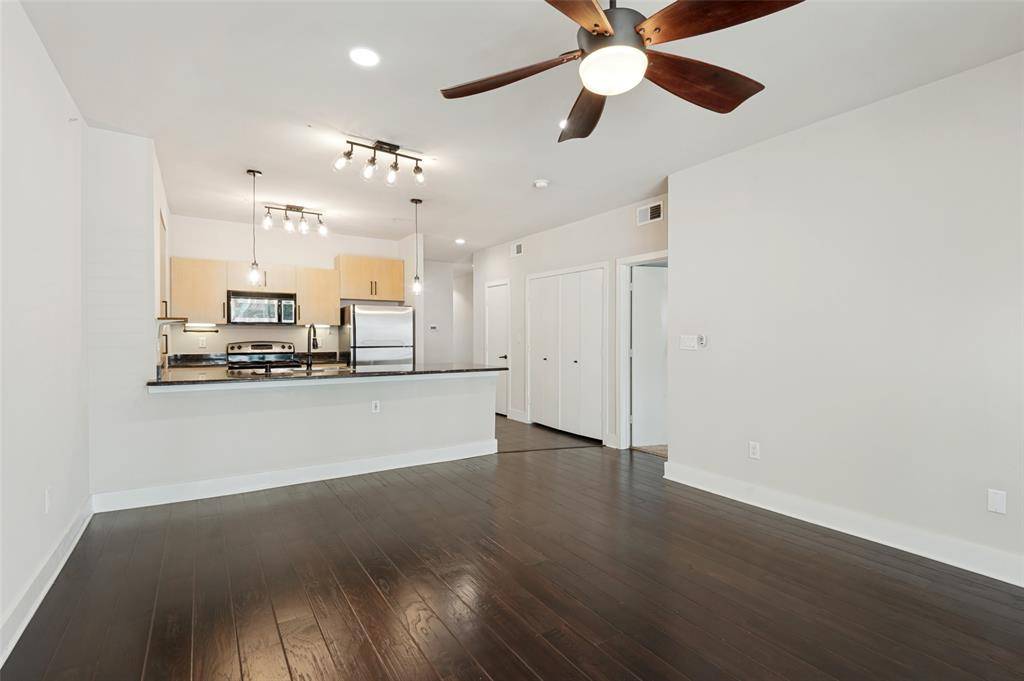 4605 Cedar Springs Road #233, Dallas, TX 75219
