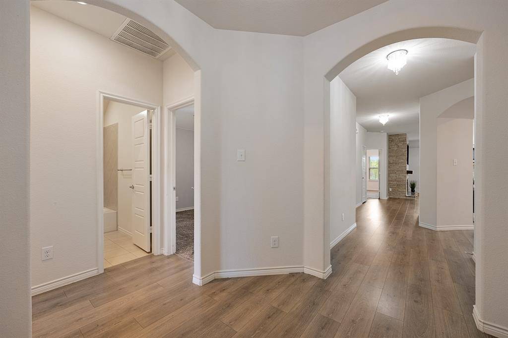 556 Declaration Way, Fate, TX 75189