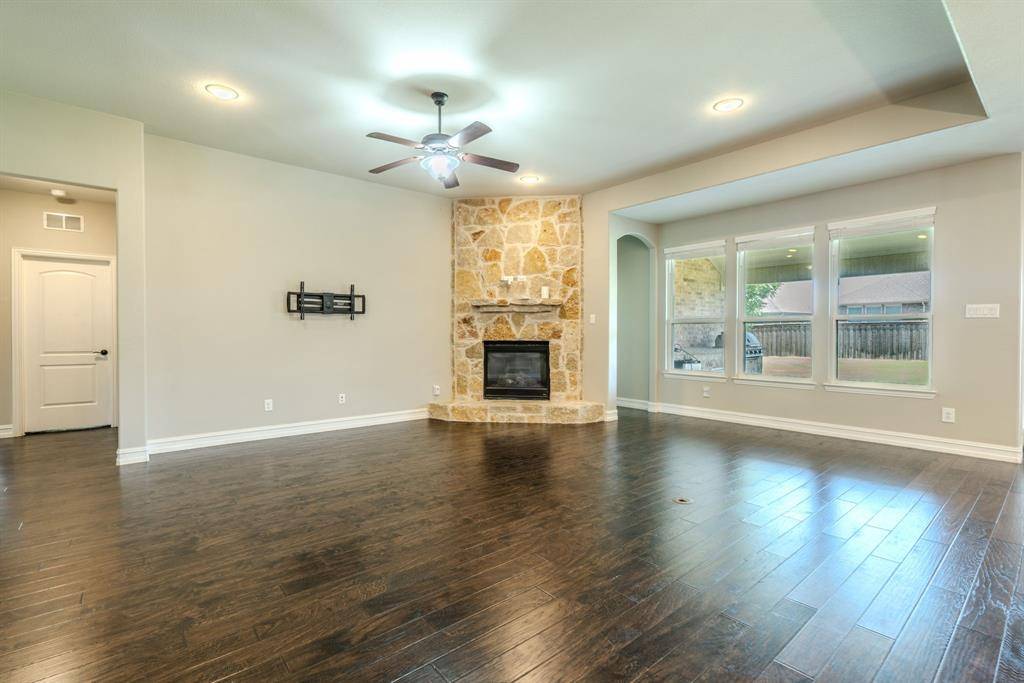 2025 Plamera Lane, Fort Worth, TX 76131