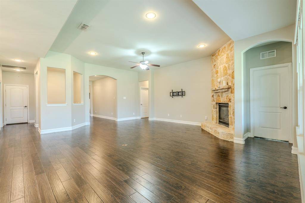 2025 Plamera Lane, Fort Worth, TX 76131