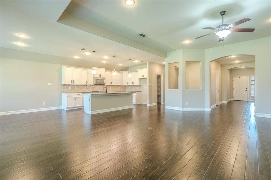 2025 Plamera Lane, Fort Worth, TX 76131