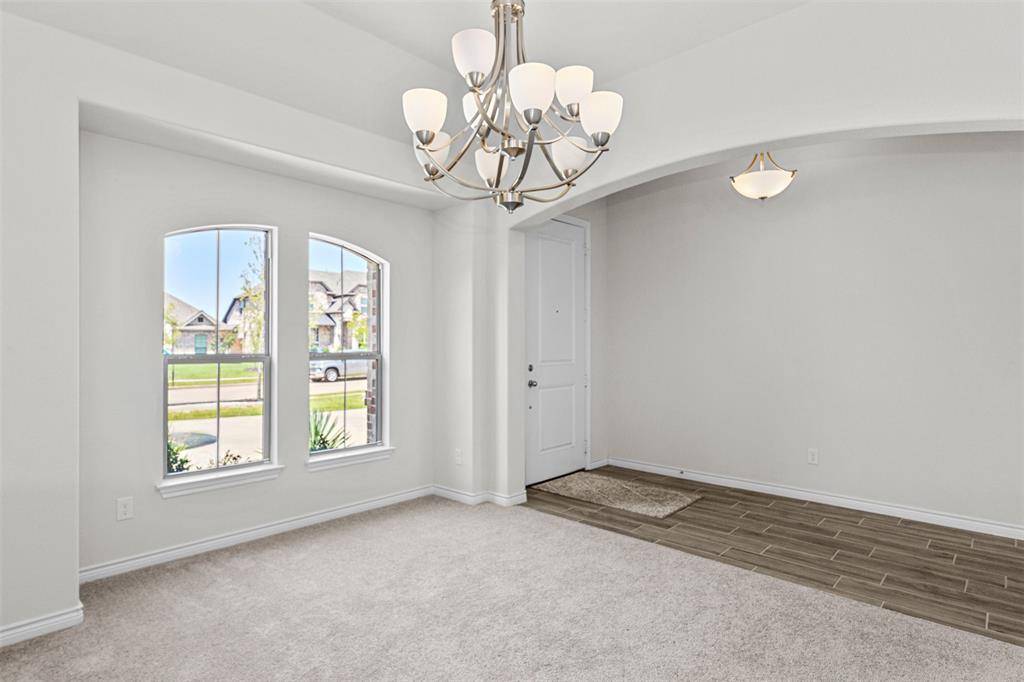 112 Mockingbird Hill Drive, Joshua, TX 76058