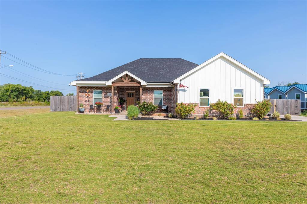 202 Marlin Street, Clyde, TX 79510