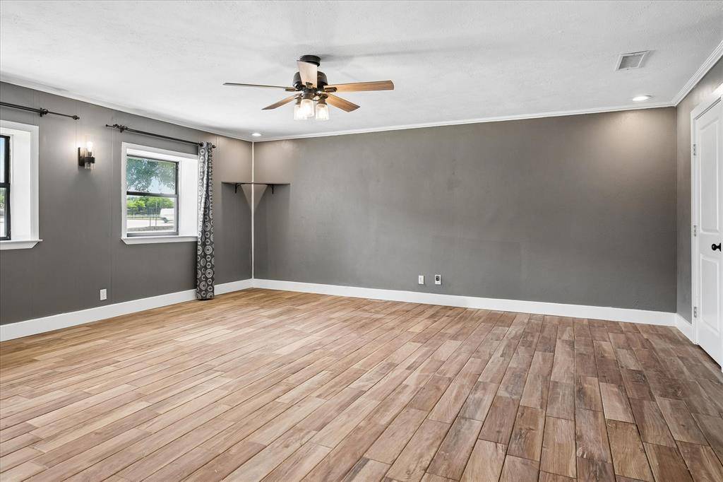 6729 Marilyn Lane, North Richland Hills, TX 76180