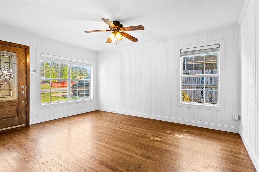 5204 Roxie Street, Haltom City, TX 76117