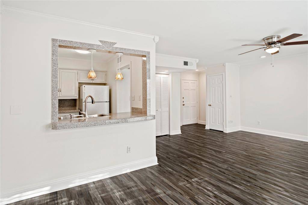 5881 Preston View Boulevard #261, Dallas, TX 75240