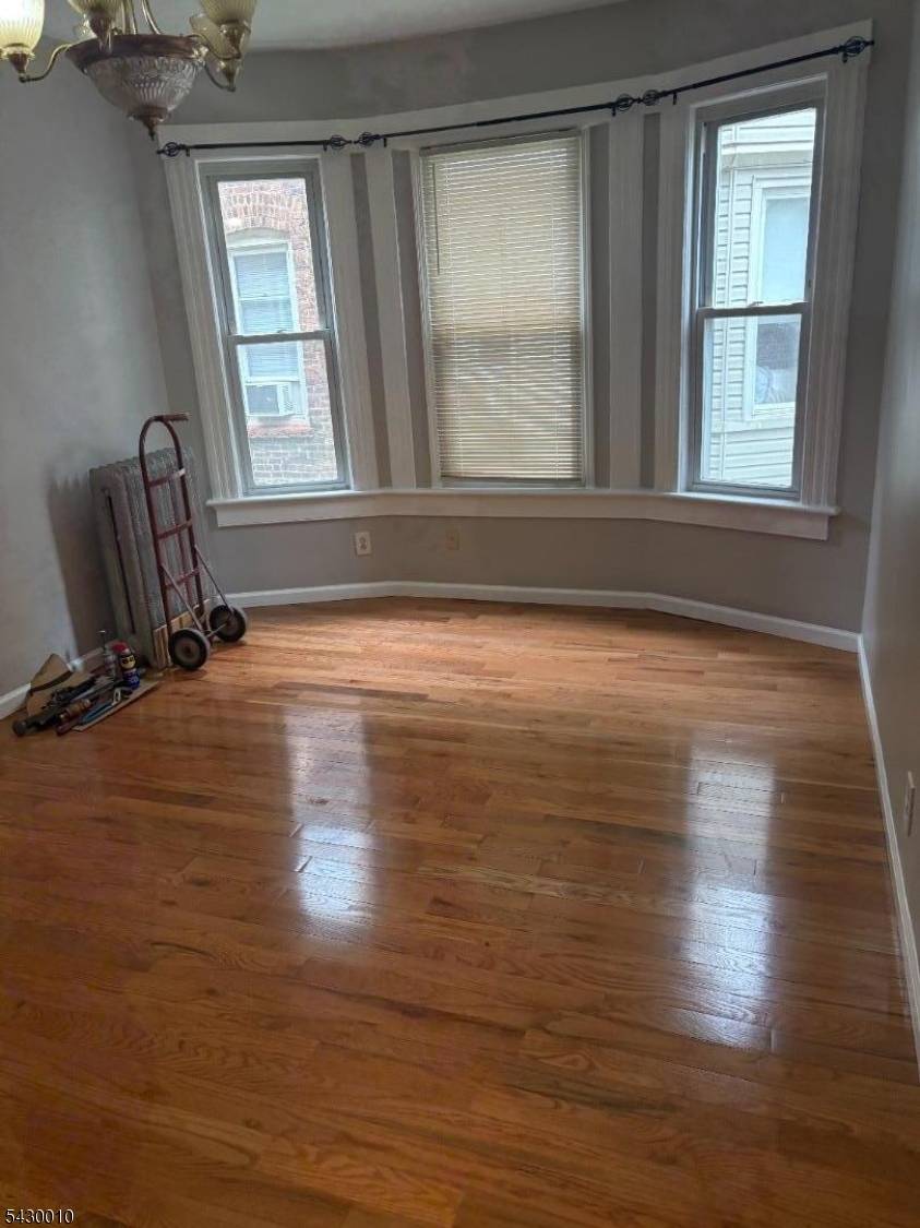 129 Cherry St, Elizabeth City, NJ 07202