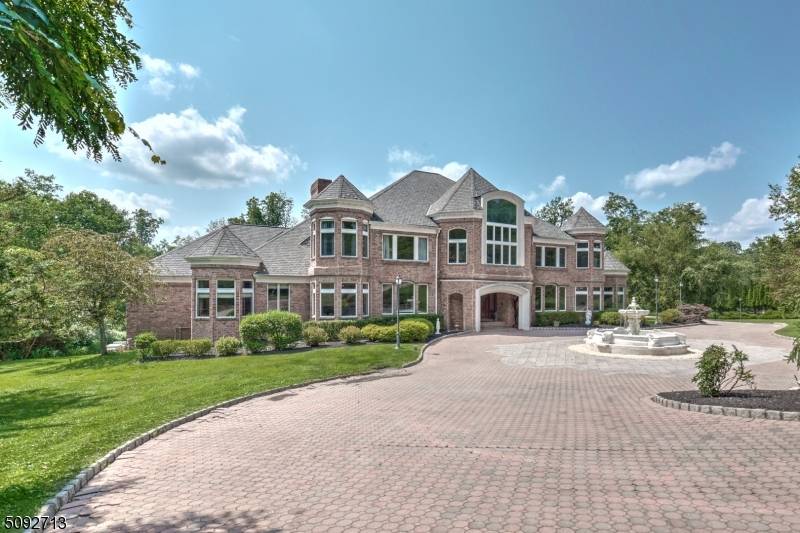 22 Sherwood Farm Rd, Far Hills Boro, NJ 07931