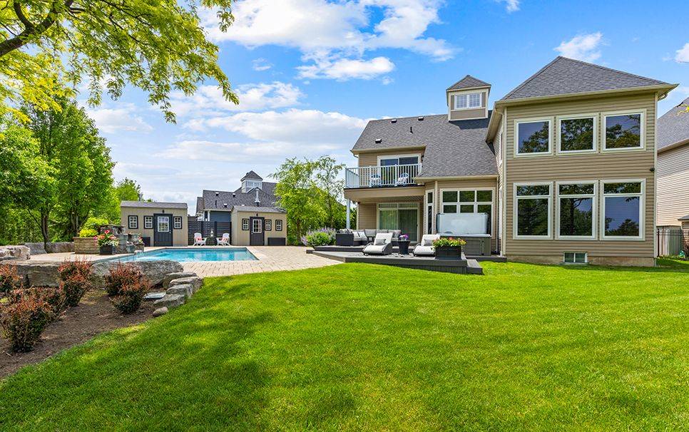 42 Silver CRES, Collingwood, ON L9Y 0E9