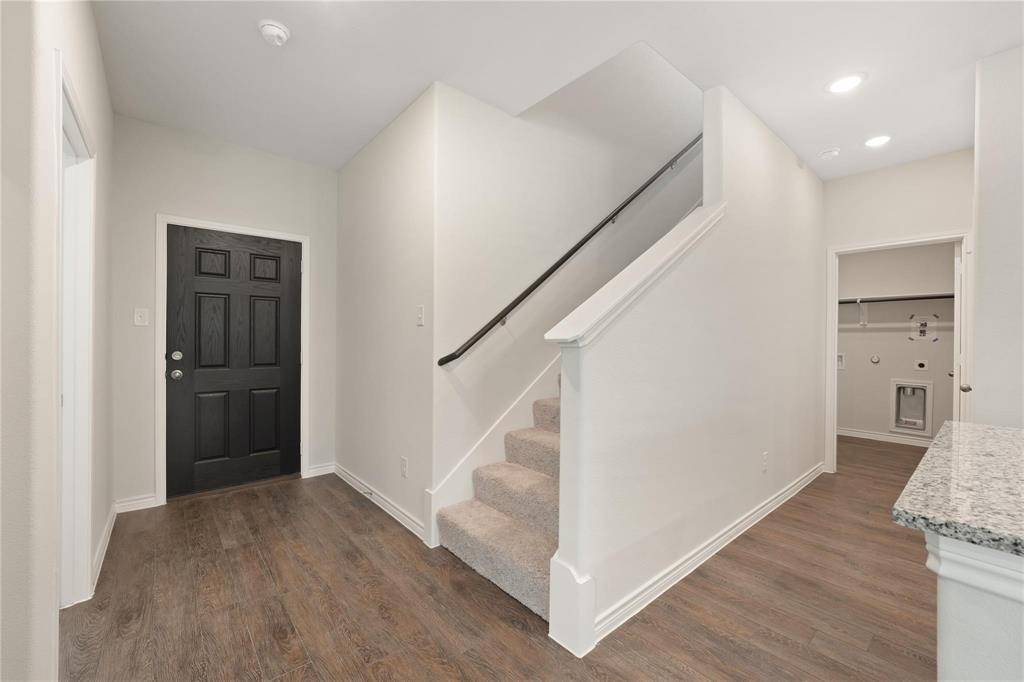 9945 Flying Wing Way, Fort Worth, TX 76131
