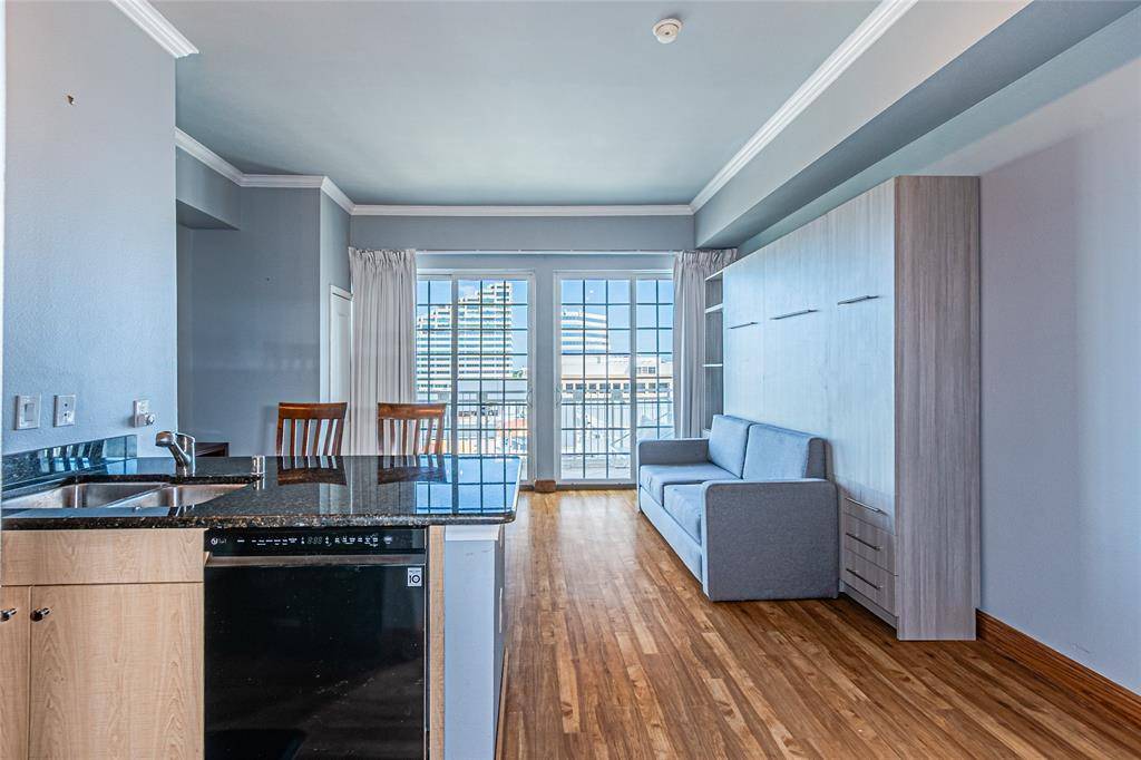 3225 Turtle Creek Boulevard #1040, Dallas, TX 75219