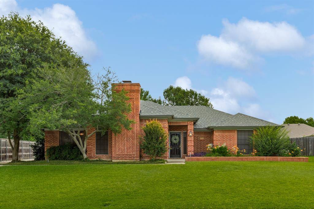 1416 Spyglass Drive, Mansfield, TX 76063
