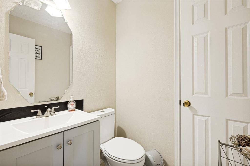 1572 Brookstone Drive, Little Elm, TX 75068
