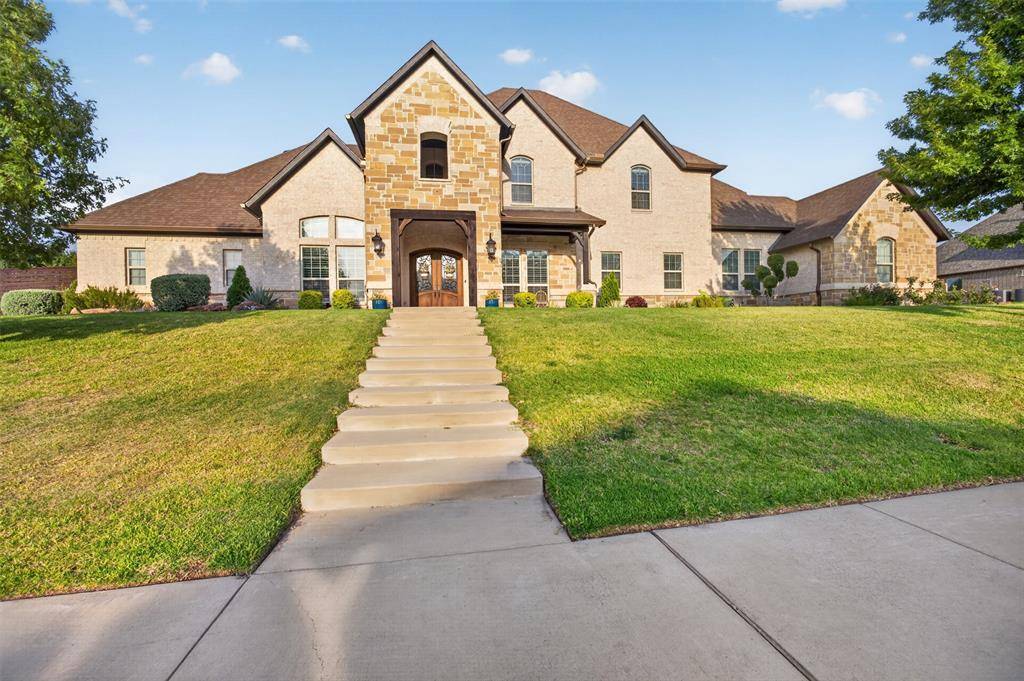 1100 Stone Ridge Lane, Desoto, TX 75115