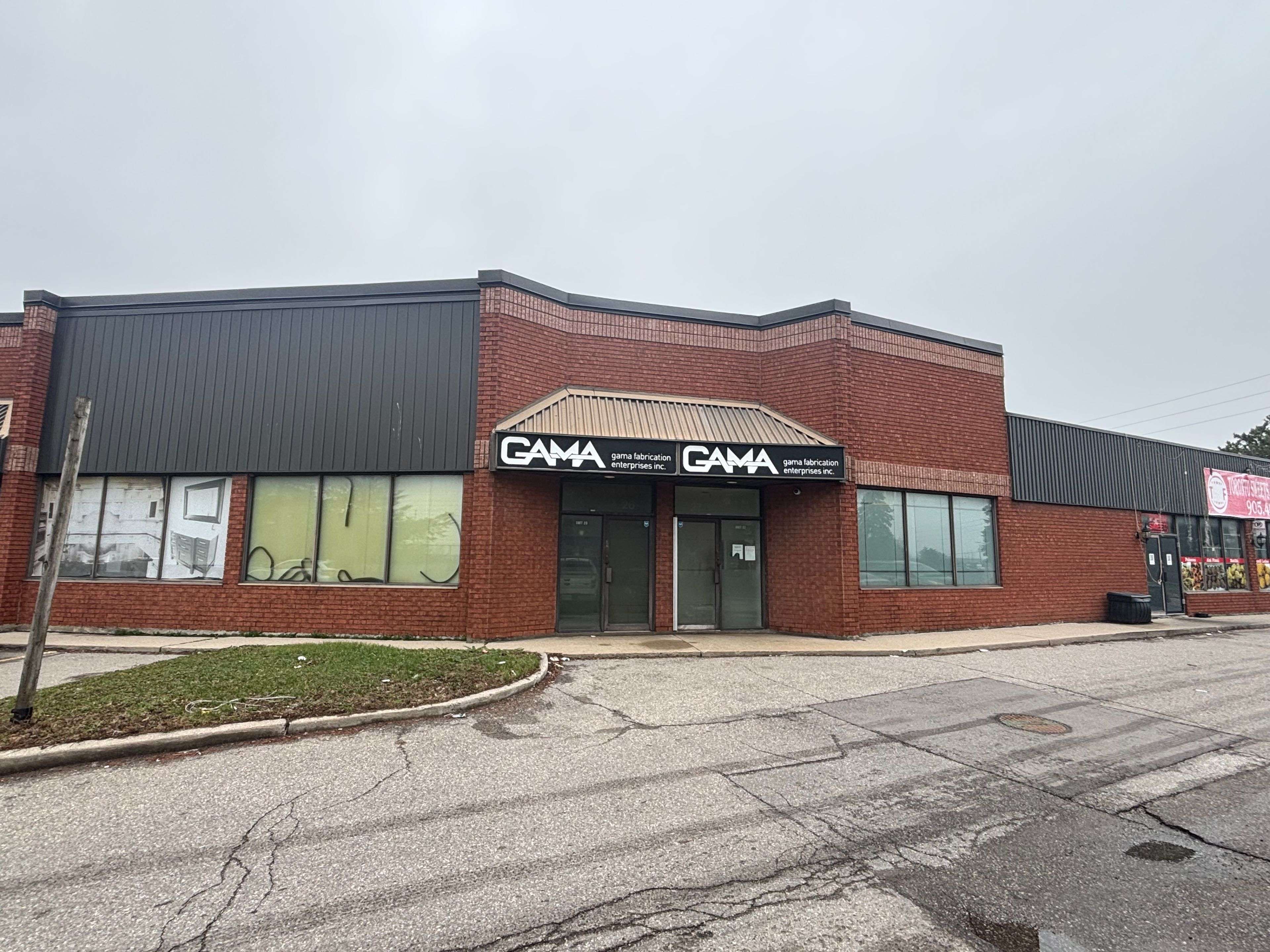 7885 Tranmere DR ##26-27, Mississauga, ON L5S 1V8