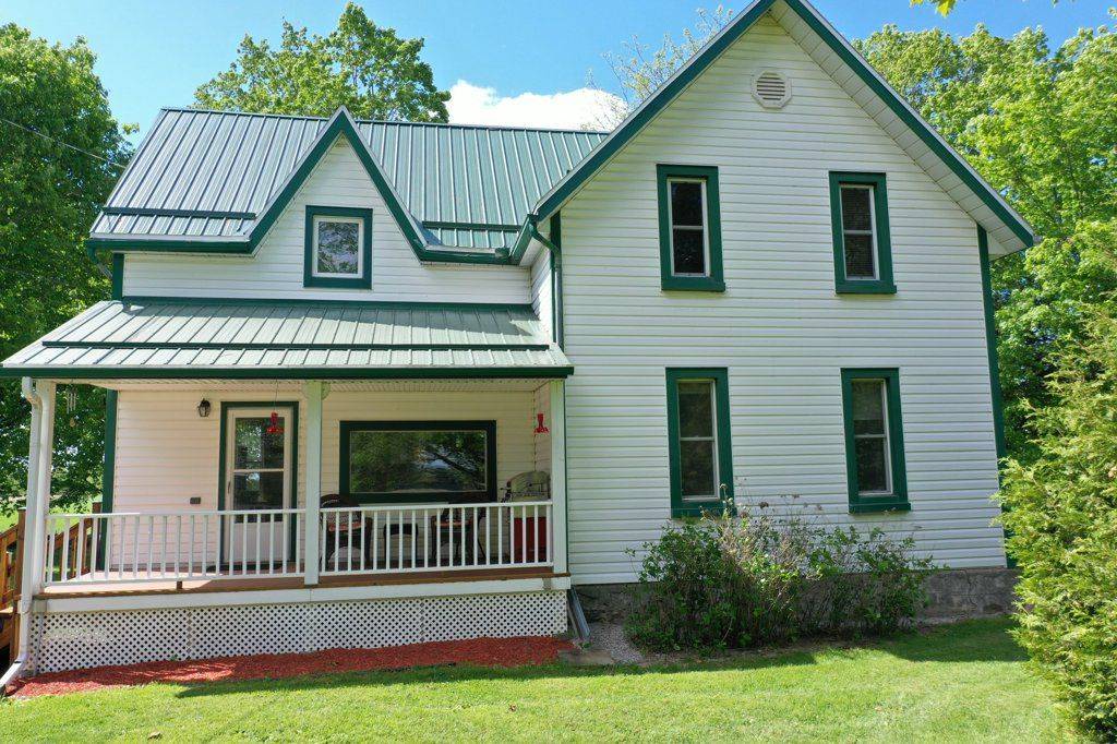 697 Warburton RD, Front Of Leeds & Seeleys Bay, ON K0E 1L0