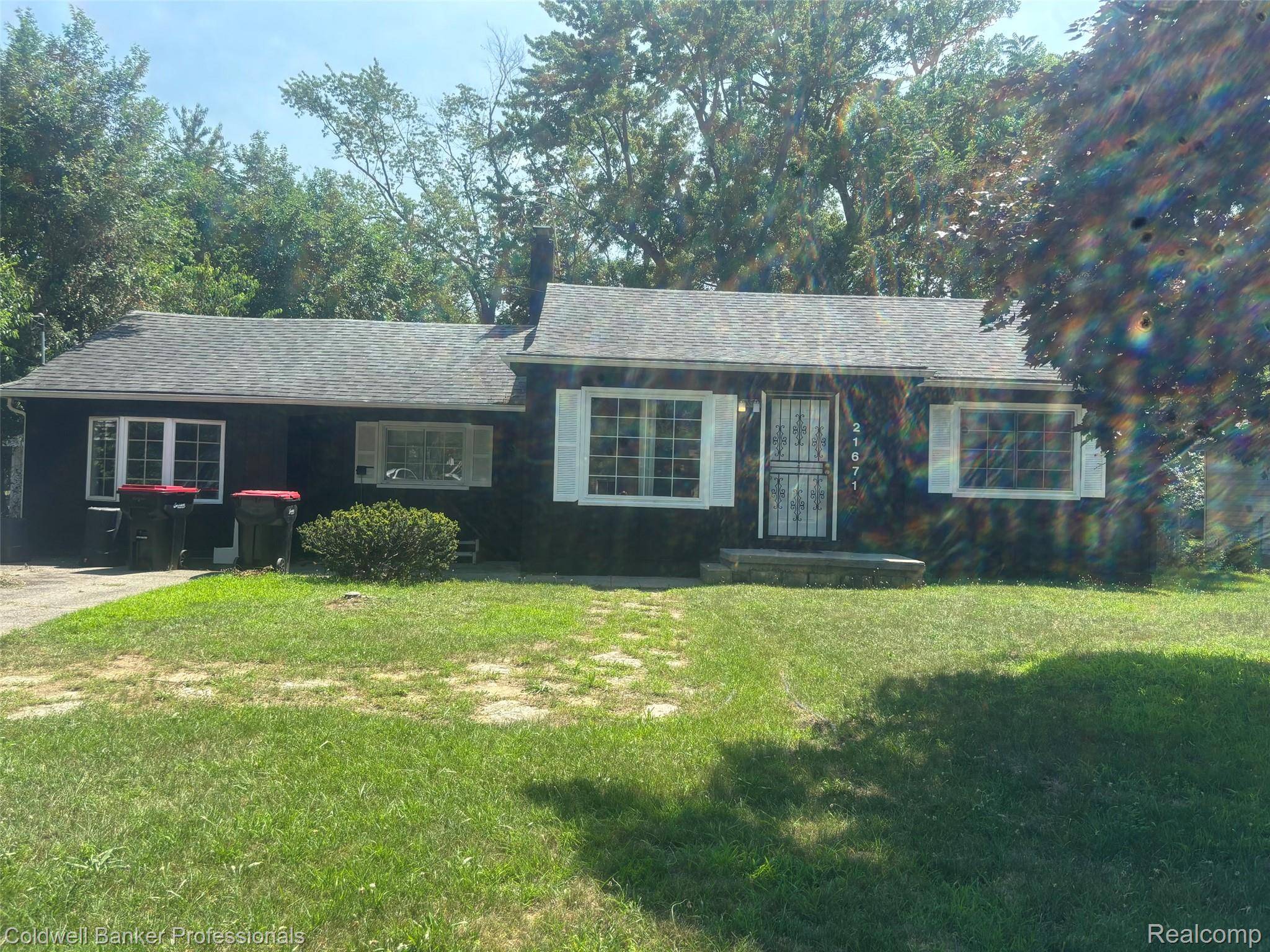 21671 Frazer AVE, Southfield, MI 48075