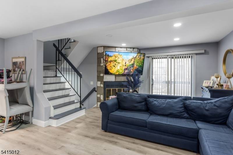 40 Bennington Sq, Washington Twp., NJ 07840