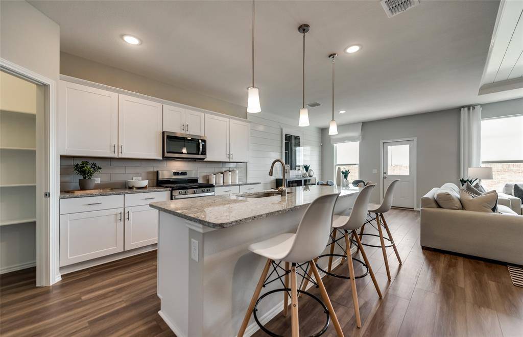 7509 Bent Gale Road, Pilot Point, TX 76258