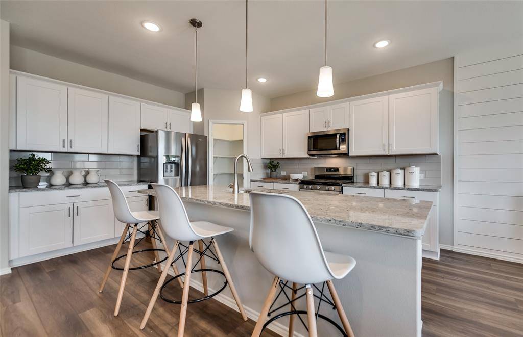 7509 Bent Gale Road, Pilot Point, TX 76258