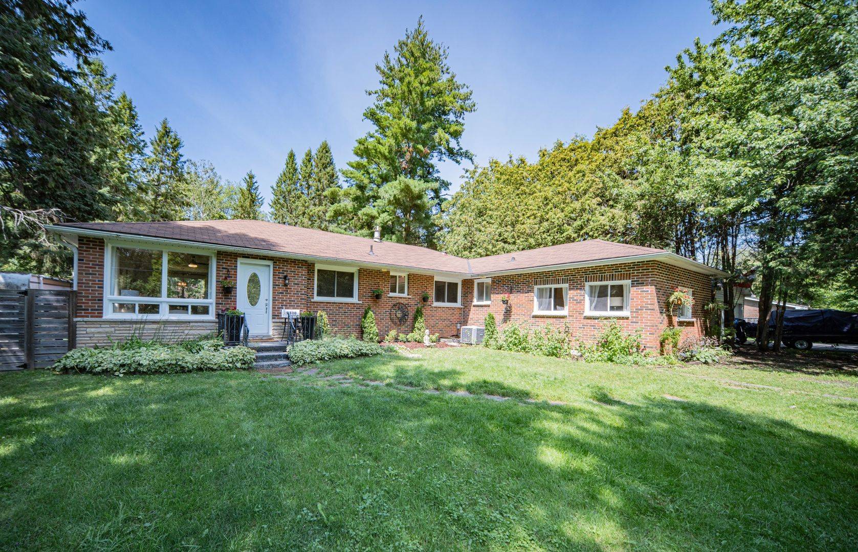 9510 Morning Glory RD, Georgina, ON L0E 1N0