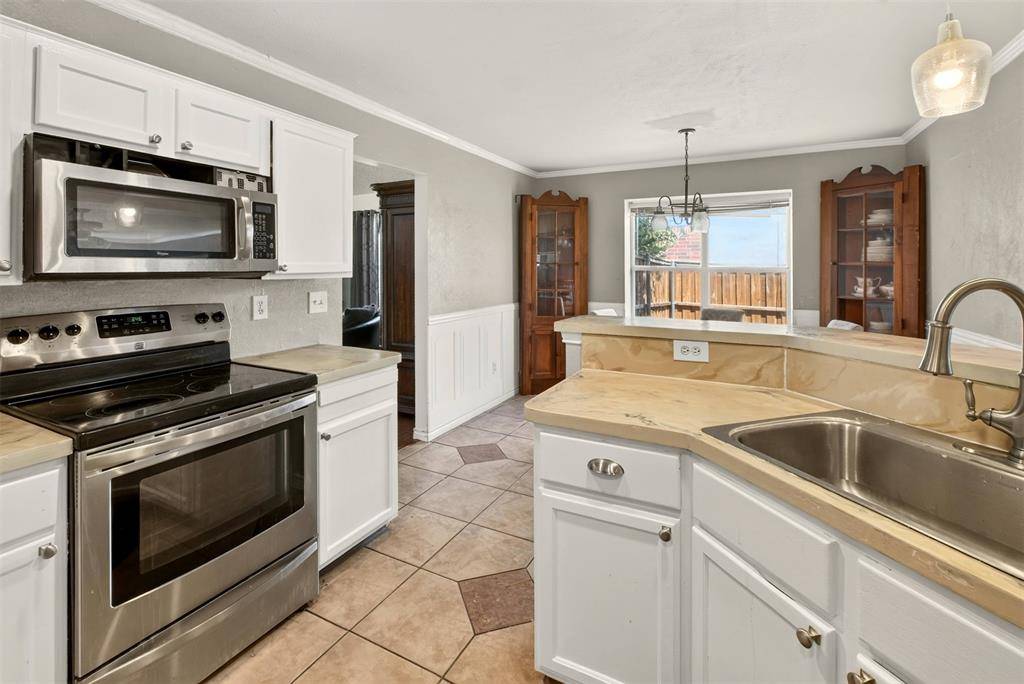 2272 Bresee Drive, Carrollton, TX 75010