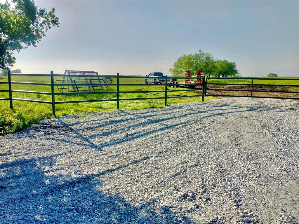6 ac. Tract 3 LCR 131, Mount Calm, TX 76673