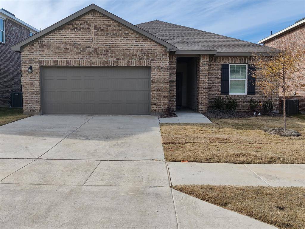 10356 Holycross Lane, Fort Worth, TX 76036