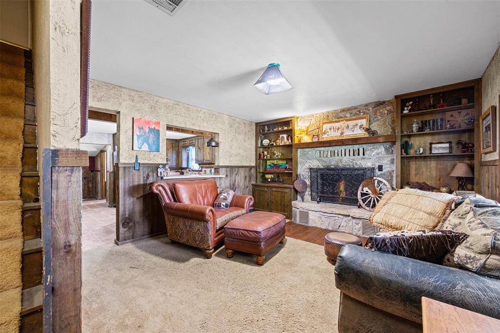 8401 Fm 2738, Burleson, TX 76028