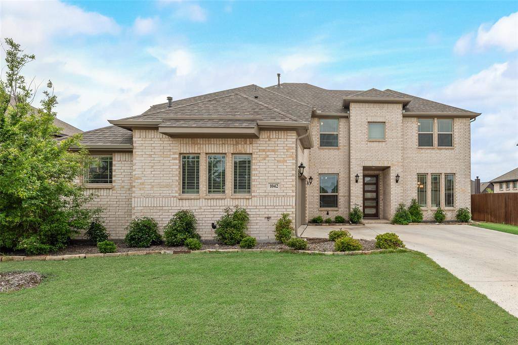 1042 Elmwood Drive, Justin, TX 76247