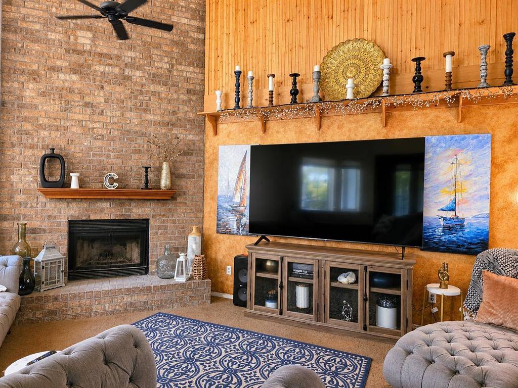 88 Morrow Drive, Bedford, TX 76021