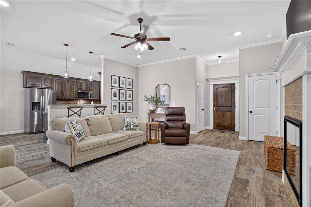 108 Meritt Street, Godley, TX 76044