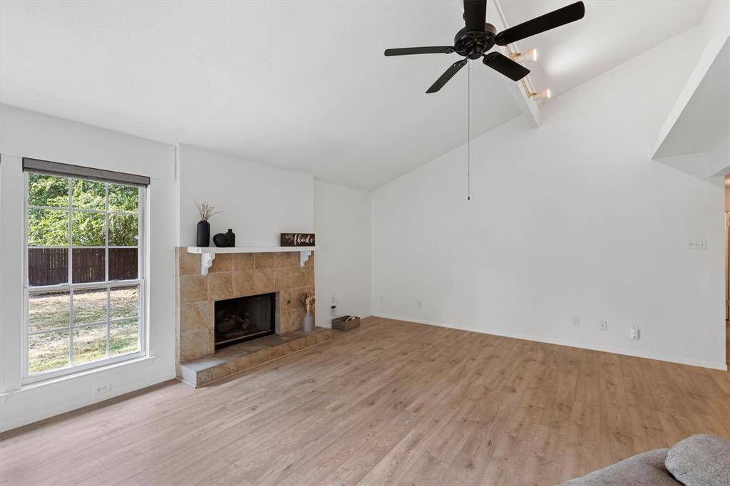 1024 Mountview Drive, Carrollton, TX 75006