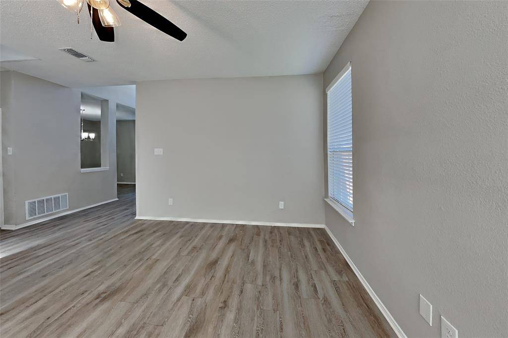 5305 Rio Bravo Drive, Arlington, TX 76017