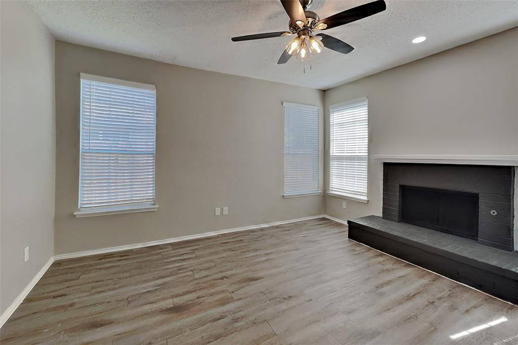 5305 Rio Bravo Drive, Arlington, TX 76017