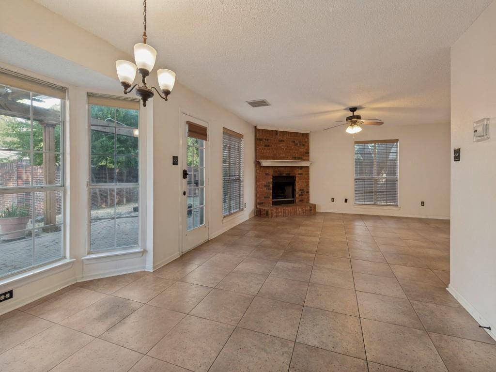 606 Berkley Drive, Grapevine, TX 76051