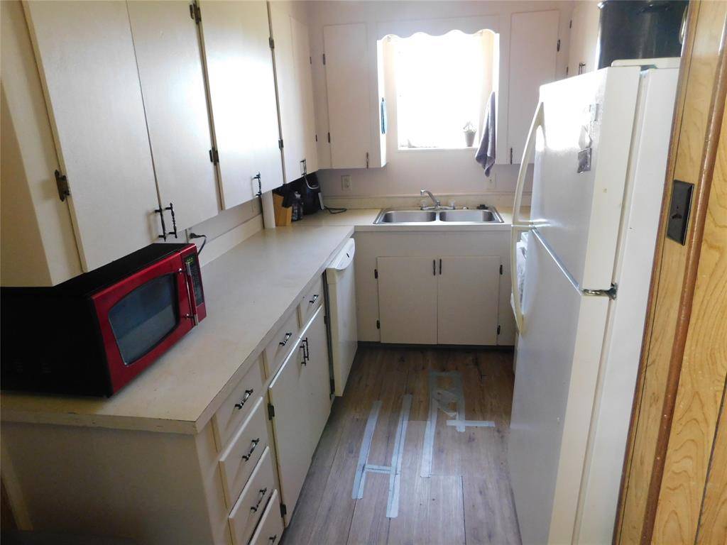 5401 Hwy 36, Comanche, TX 76442