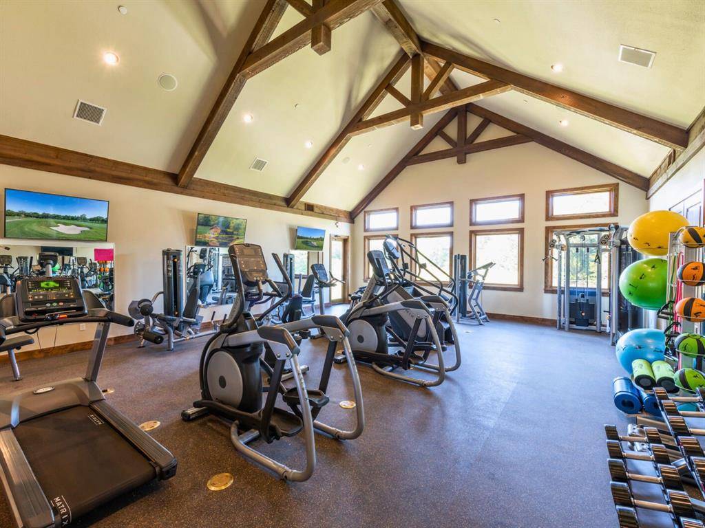 397 Medallion Club Street, Gordonville, TX 76245