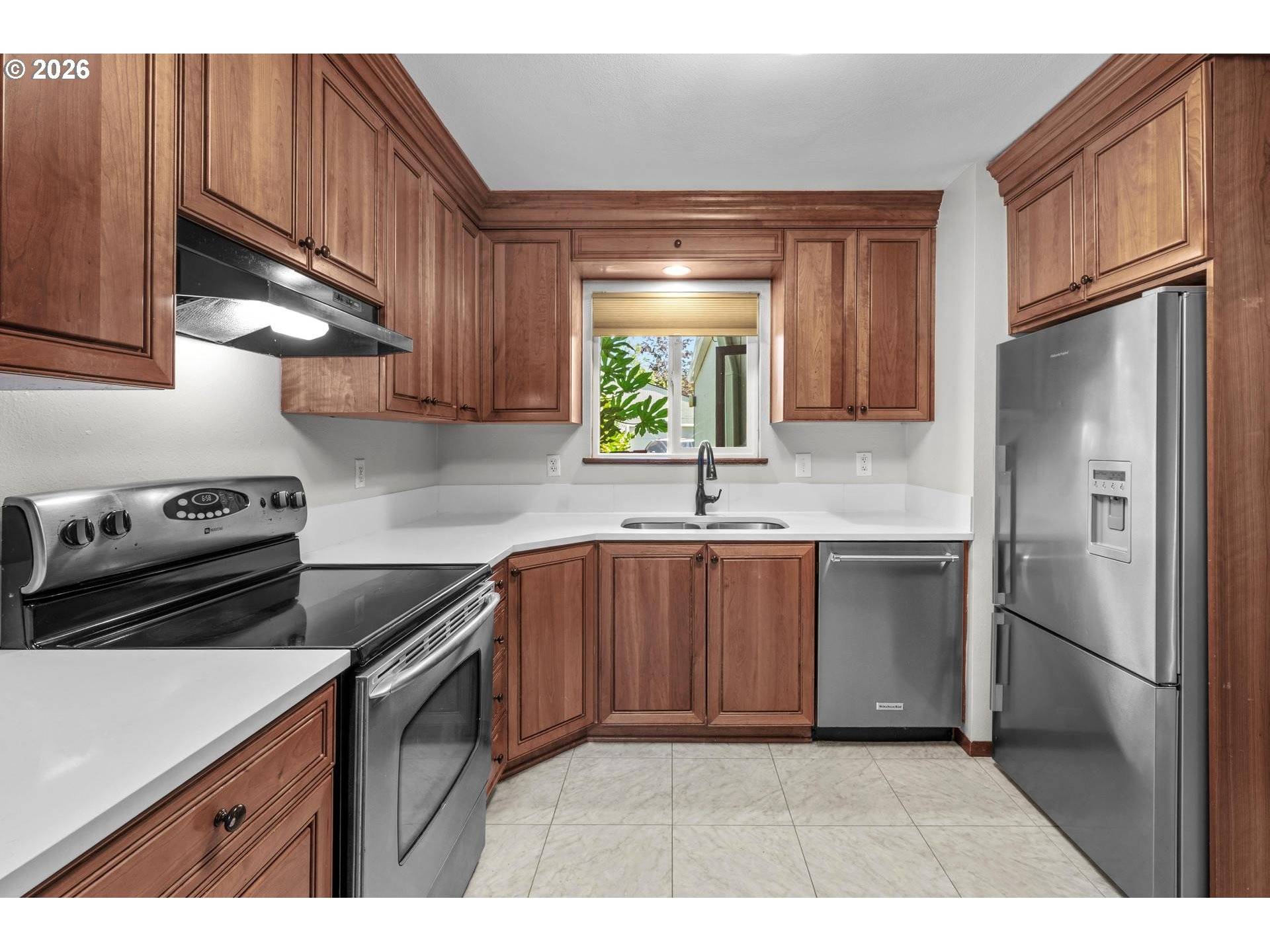 1653 NW ROLLING HILL DR, Beaverton, OR 97006