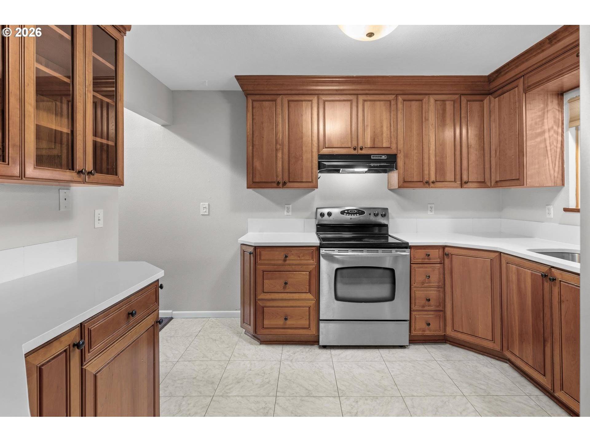 1653 NW ROLLING HILL DR, Beaverton, OR 97006