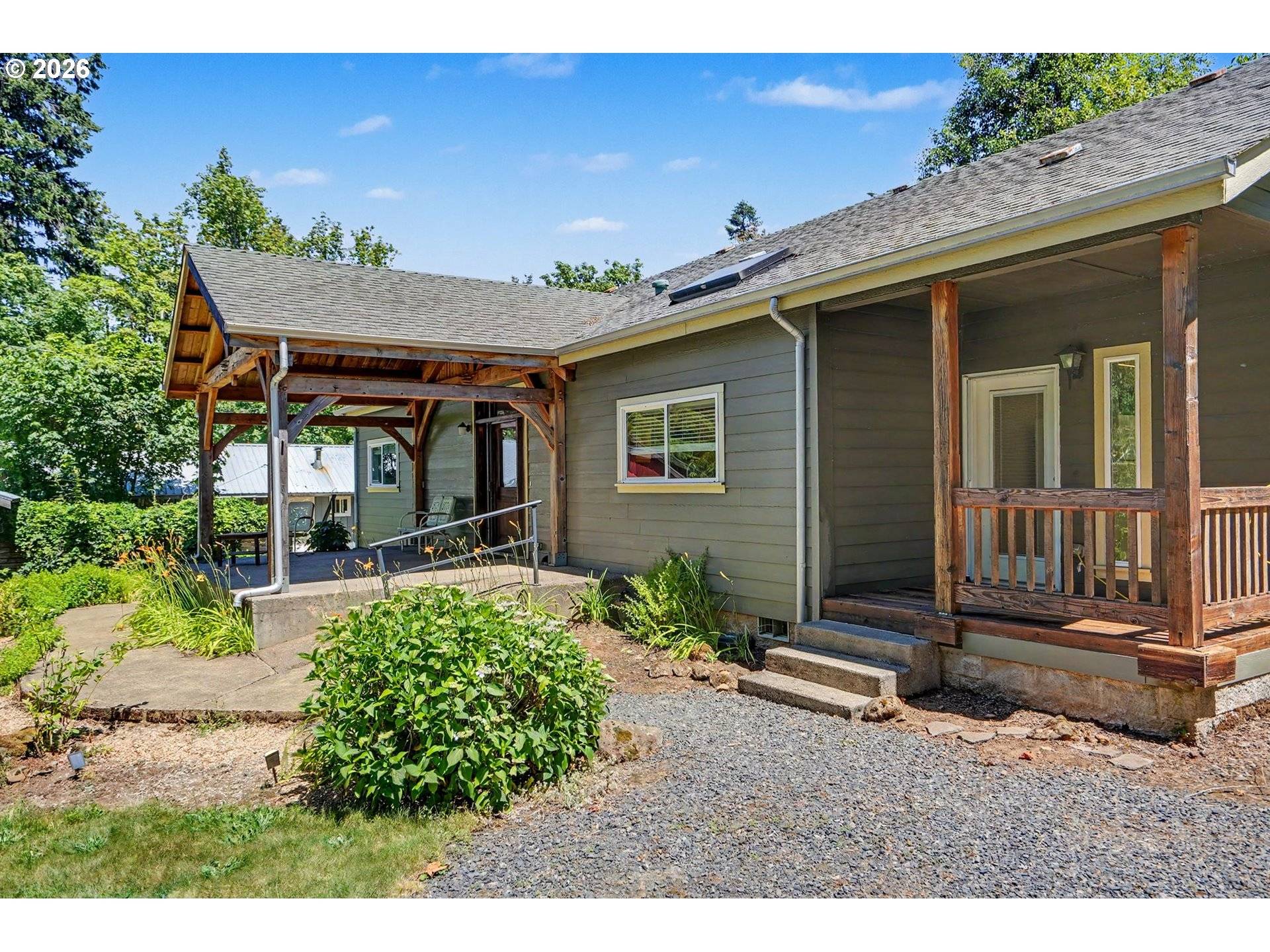 5714 CROOKED FINGER RD NE, Scotts Mills, OR 97375