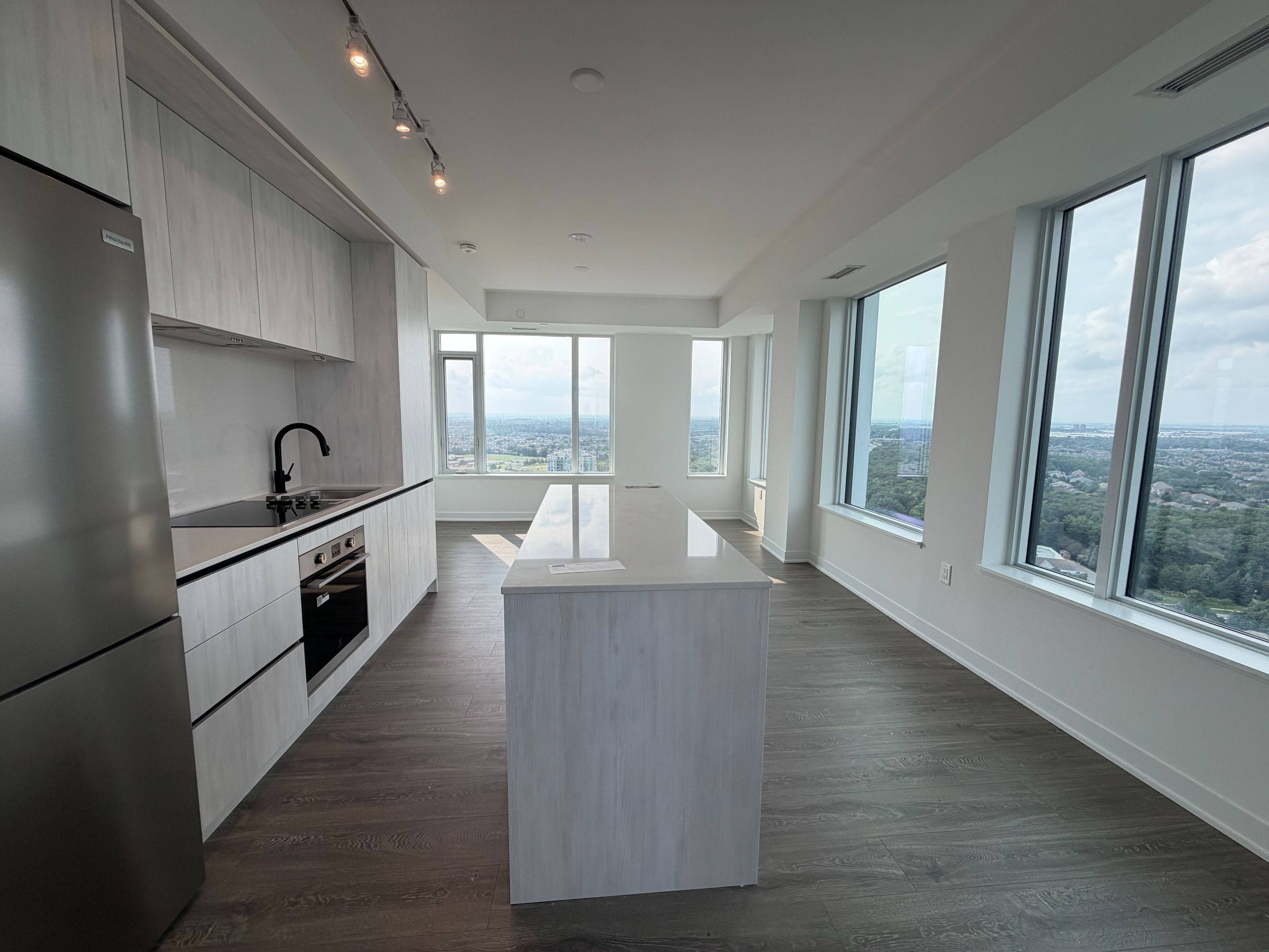 2495 Eglinton AVE W #2510, Mississauga, ON L5M 2T2