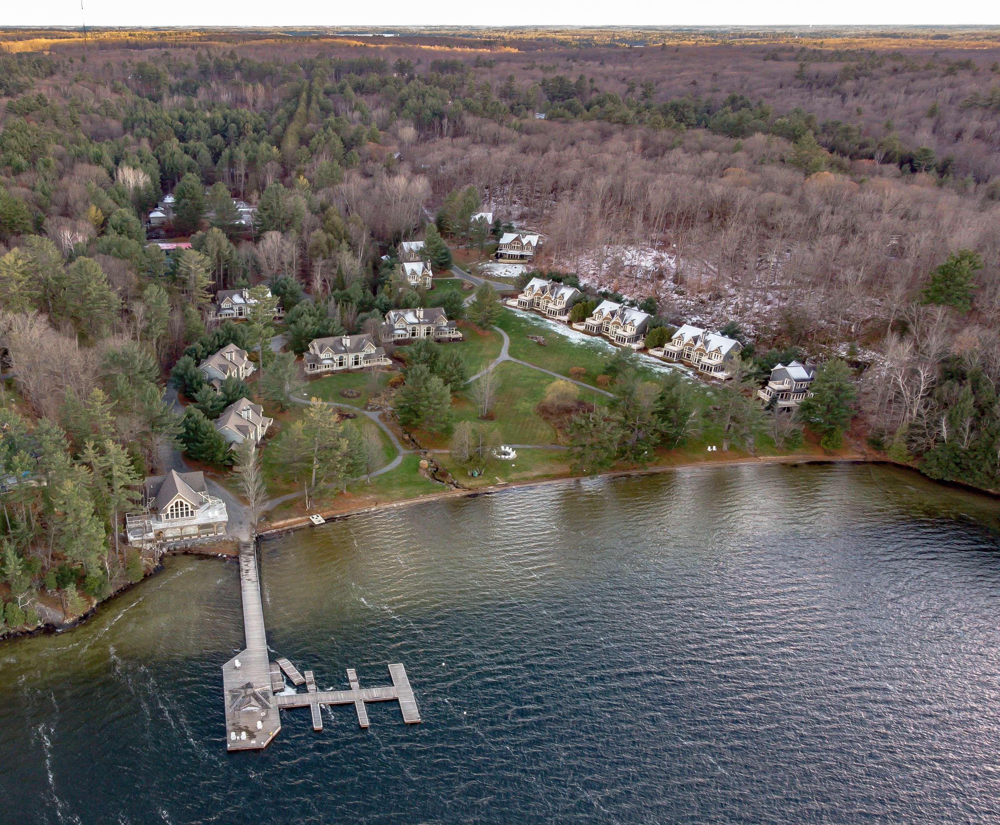 3876 Muskoka Rd 118 HWY W #Carling 4 W9, Muskoka Lakes, ON P0B 1J0