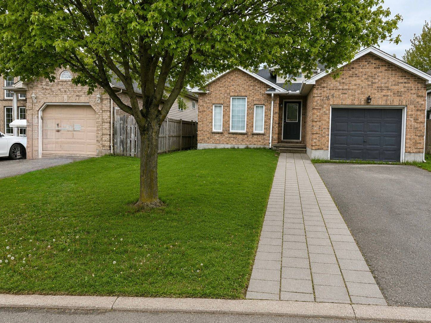 185 Thurman CIR, London East, ON N5V 4Z1