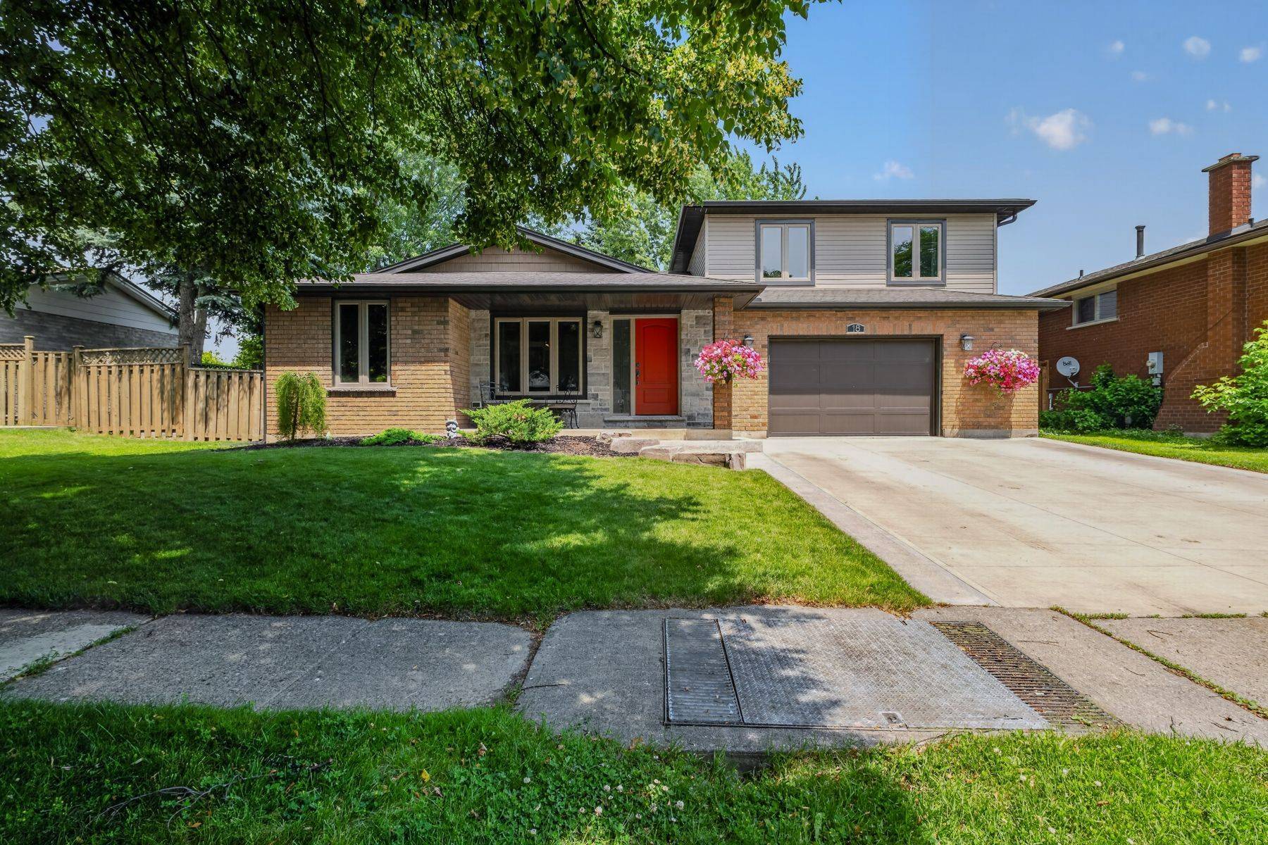 18 Max Webster RD, Brantford, ON N3P 1H7