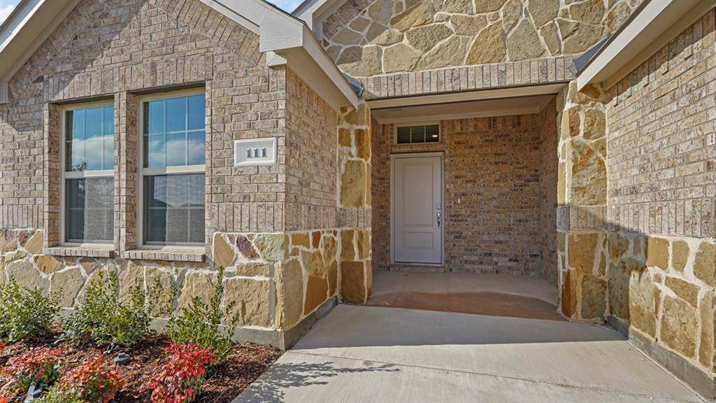 111 Lantern Road, Caddo Mills, TX 75135