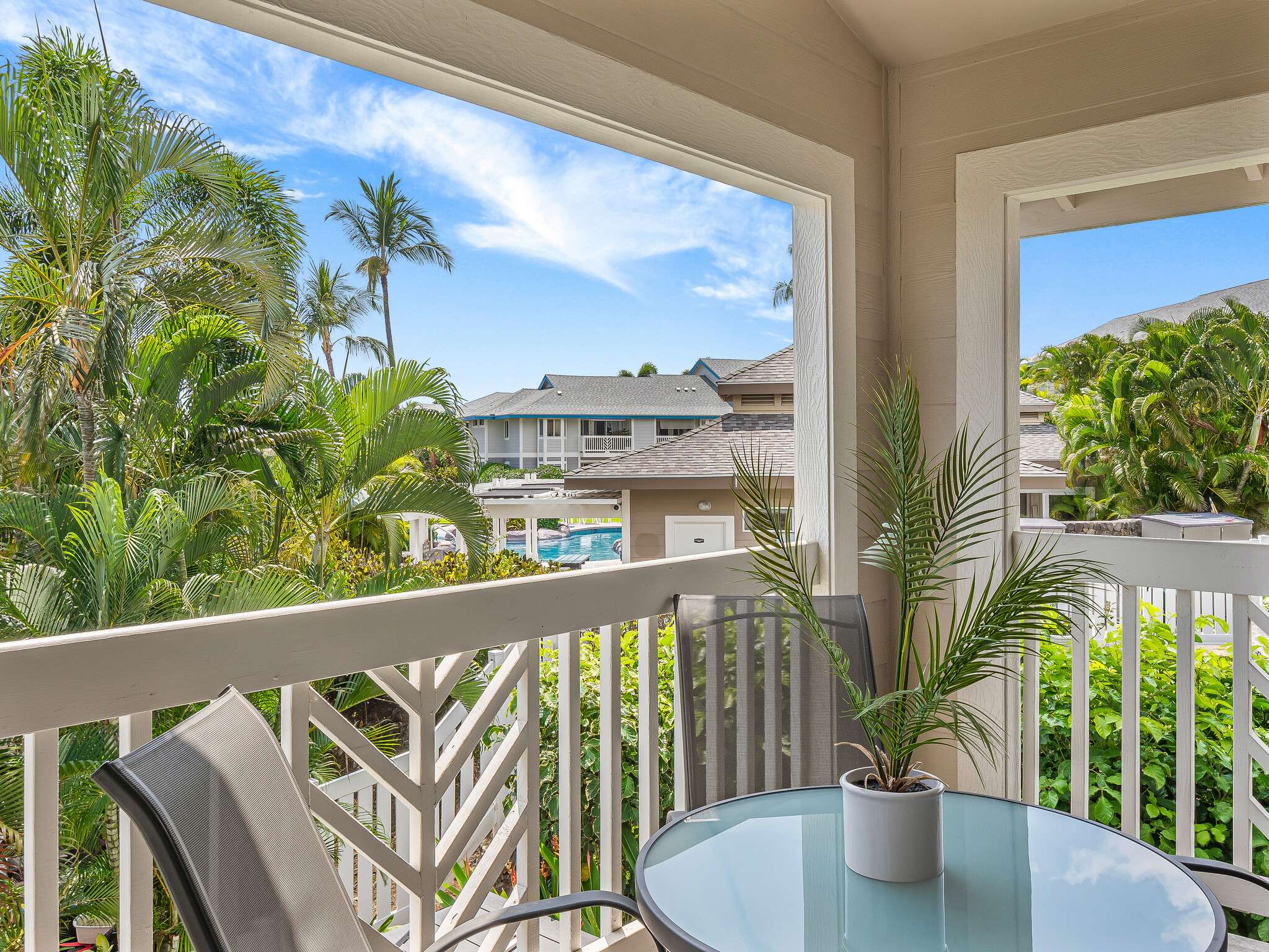 75-6081 ALII DR #W204, Kailua Kona, HI 96740